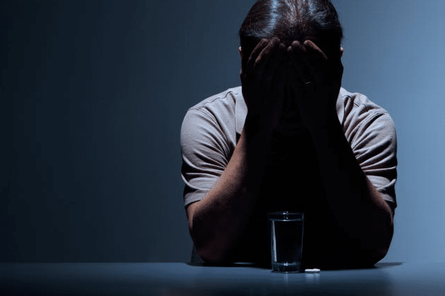 كيفية التخلص من الاكتئاب والقلق دون طبيب نفسي