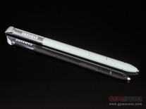 كان S Pen المعاد تصميمه أكبر وأكثر راحة
