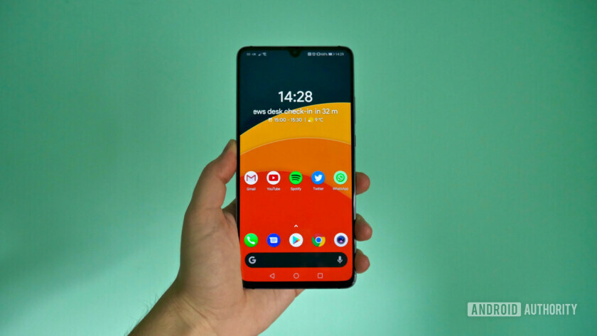 Huawei Mate 20 X في متناول اليد