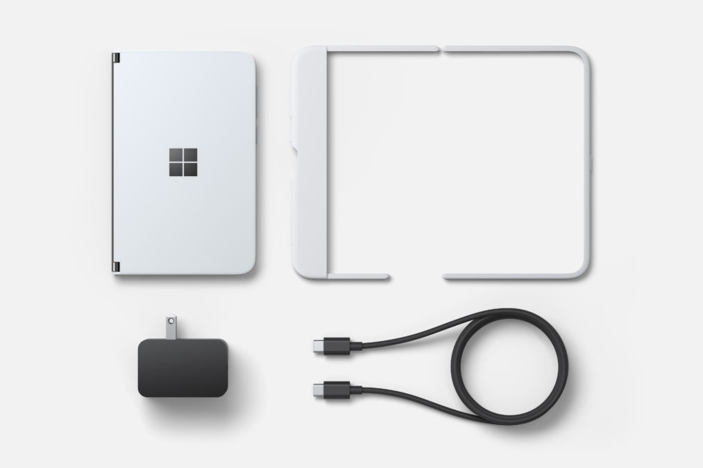 حقيبة شحن Microsoft Surface Duo بالإضافة إلى الملحقات