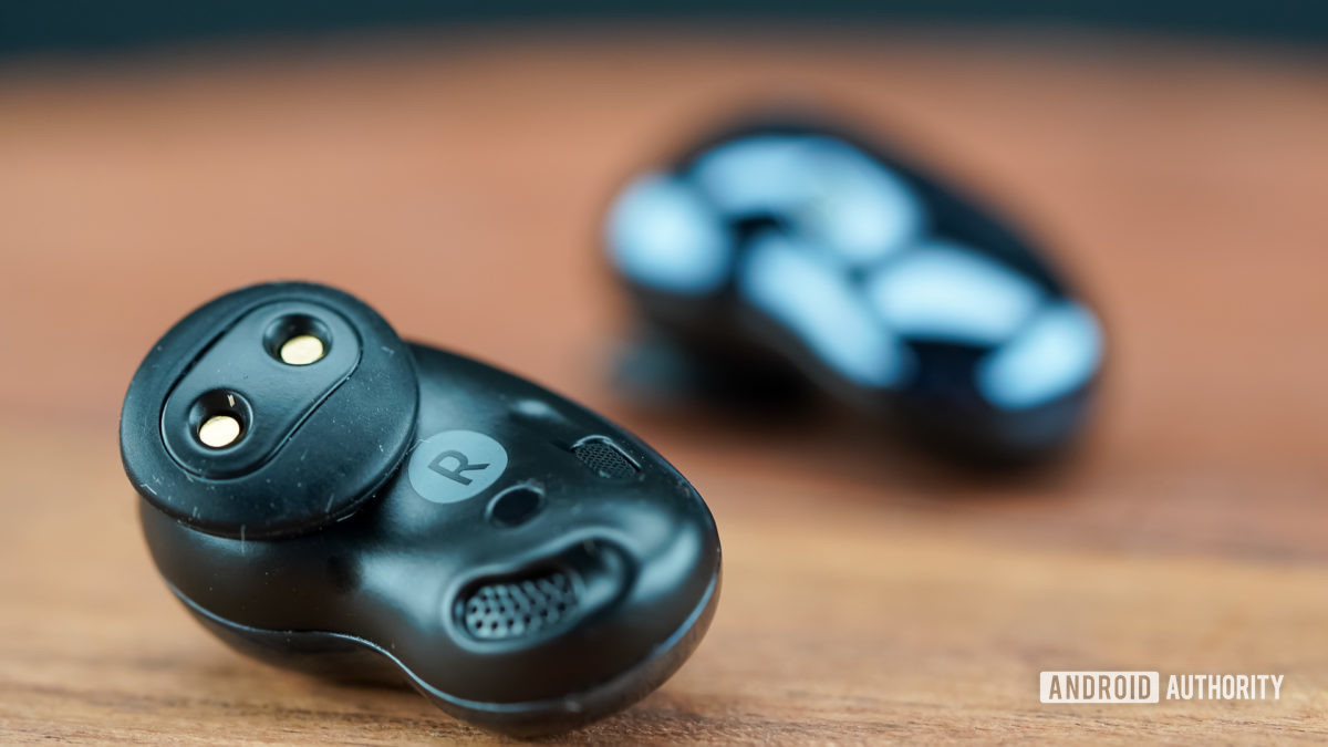 Samsung Galaxy Buds Live closeup