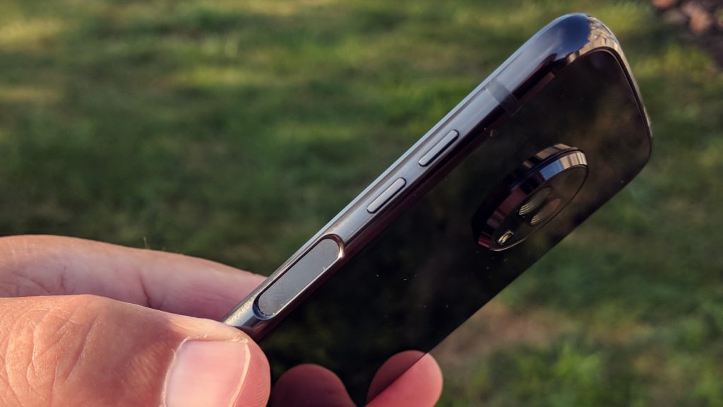 motorola moto z3 07