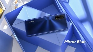 Realme 7 Pro باللون الأزرق المرآة