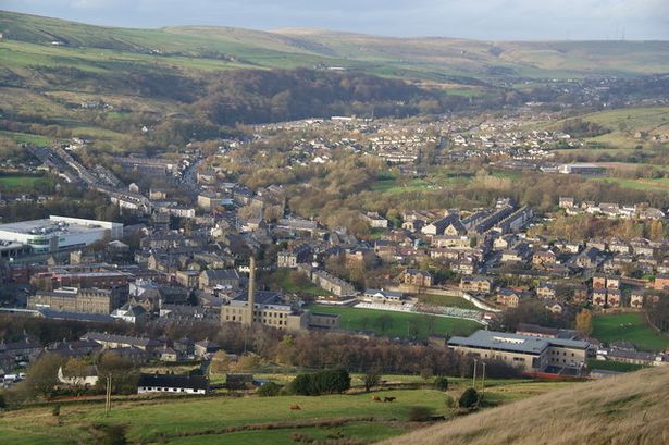 1 Rawtenstall from Cribden Hill by Bill Boaden Picture from Geograph website under Creative Commons