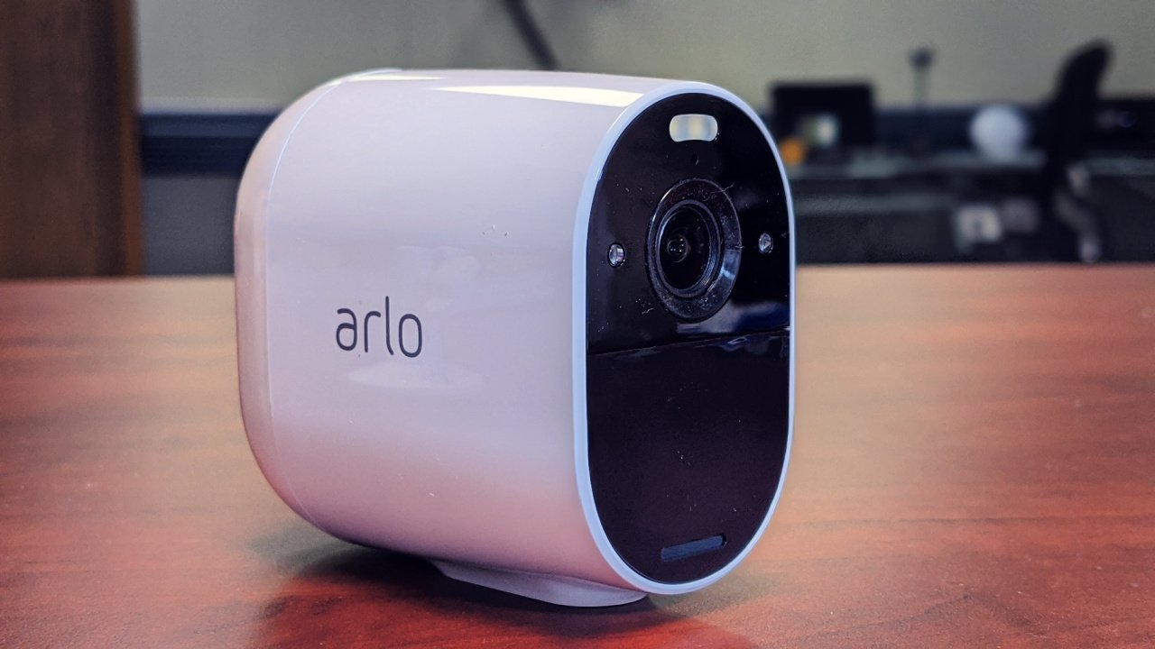 arlo essential 02