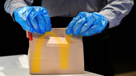 ماكدونالدز يتوقع استمرار توجهات المستهلكين لفترة