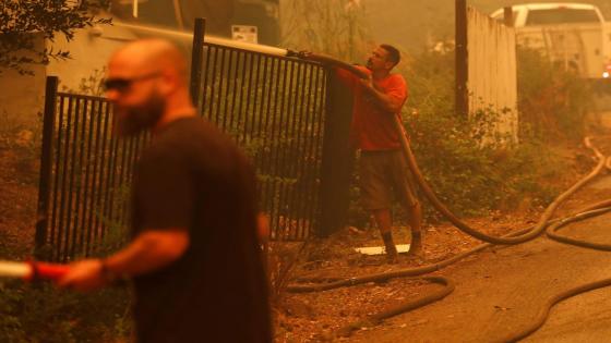 اشتعال حرائق الغابات الهائلة في شمال كاليفورنيا