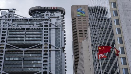الشركات في هونغ كونغ تكثف التوظيف وسط العقوبات الأمريكية