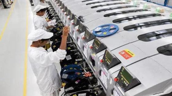 الهند تطرد صانعي الهواتف الذكية الصينيين لصالح شركاتها الخاصة