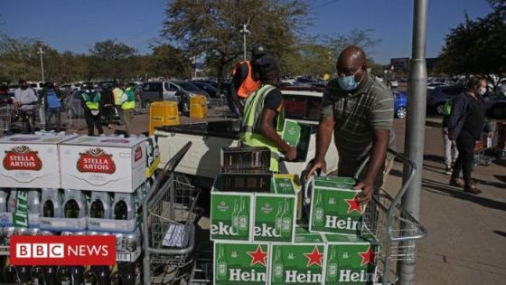 جنوب إفريقيا تحظر بيع الكحول لاحتواء كورونا