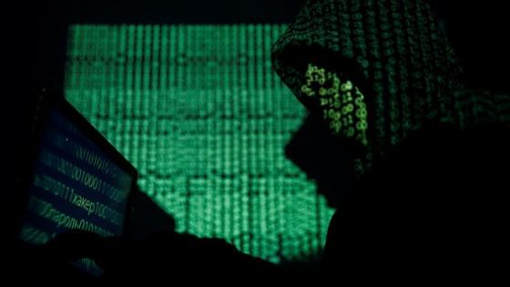 بايدن يبحث الرد على الهجمات الإلكترونية بأكثر من العقوبات