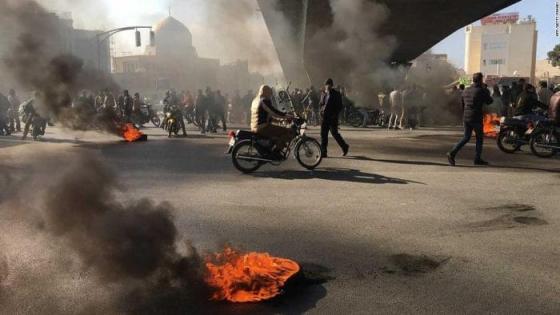 إيران ترضخ لضغوطات بشأن إعدام ثلاثة متظاهرين