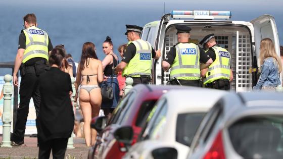انقضاض الشرطة على شاطئ بورتوبيلو
