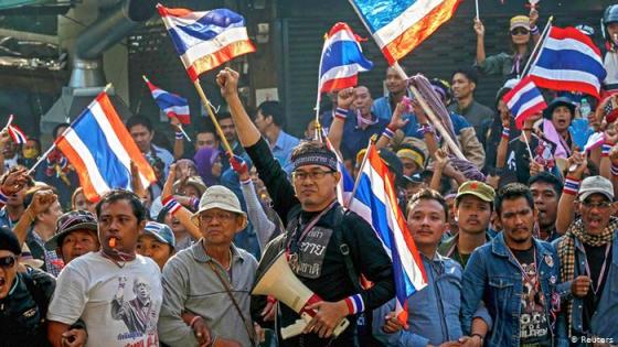 تظاهرات في تايلاند للمطالبة بالإصلاحات الديمقراطية