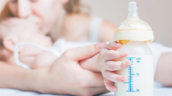 أيهما أفضل : الرضاعة الطبيعية أم الرضاعة الصناعية ؟