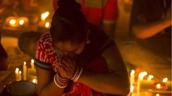 دفن طفلة هندية حية بسبب "الأرواح الشريرة"