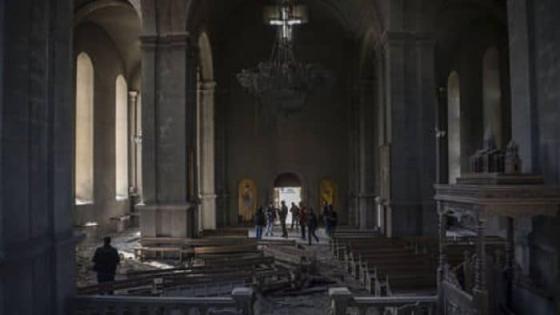 كاتدرائية تاريخية تتضرر من القصف بين أذربيجان وأرمينيا
