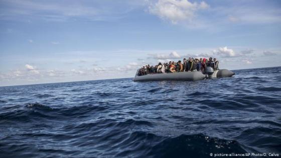 غرق مهاجرين قبالة تونس