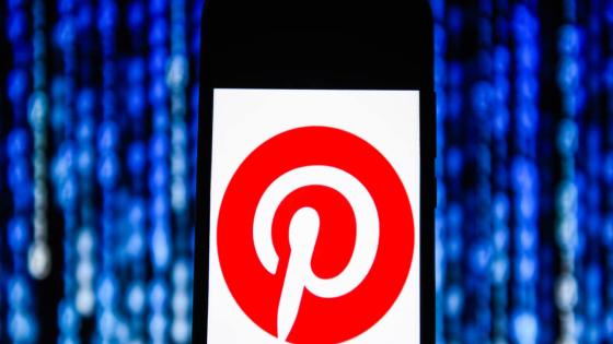 عمال Pinterest ينظمون احتجاجًا بعد مزاعم التمييز