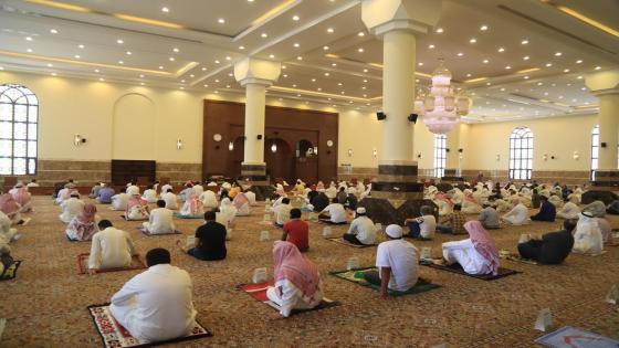 4000 مسجد فتح أبوابه أمام المصلين في السعودية 