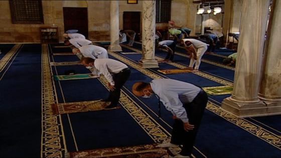 تكبيرات فقط.. مصر تمنع  صلاة عيد الاضحى في المساجد  