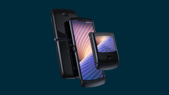ستقدم T-Mobile Motorola Razr 5G بنصف السعر