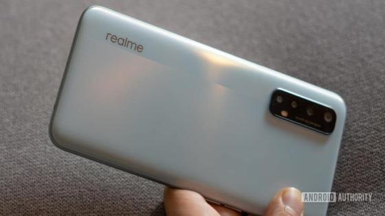 التدريب العملي على Realme 7: خطوة صغيرة إلى الأمام