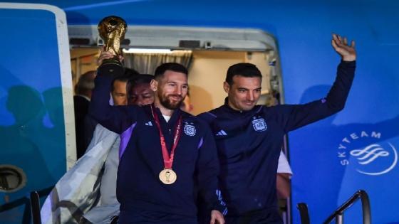 استقبال شعبي.. ميسي ورفاقه يصلون الأرجنتين بعد تحقيق كأس العالم (فيديو)