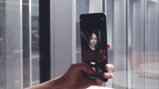 تستعرض Xiaomi تقنية الكاميرا تحت الشاشة المثالية