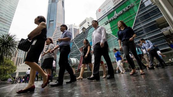 تسعى سنغافورة لخفض عدد المغتربين مع تفاقم حالة الركود
