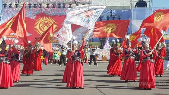 عيد استقلال قيرغيزستان. طريق التنمية للبلد