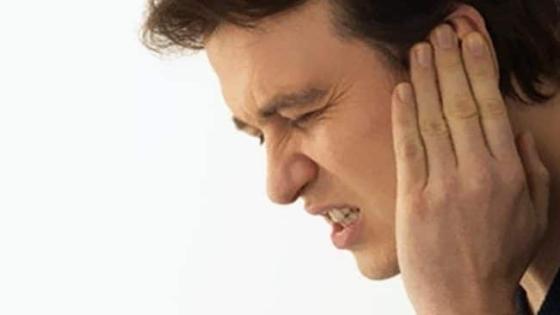 أسباب حدوث انسداد الأذن بسبب الضغط وكيفية علاجه