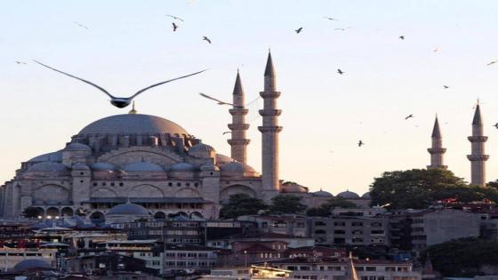 زلزال قوي ضرب تركيا