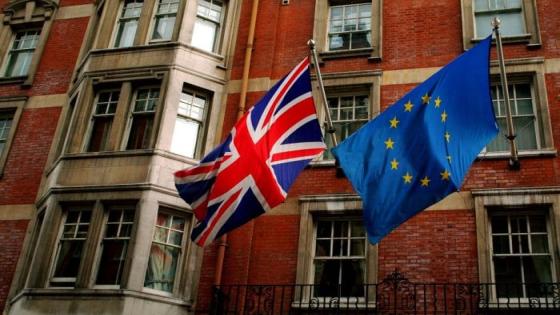 بريطانيا تطمح لإنجاز اتفاق تجاري مع الاتحاد الأوروبي