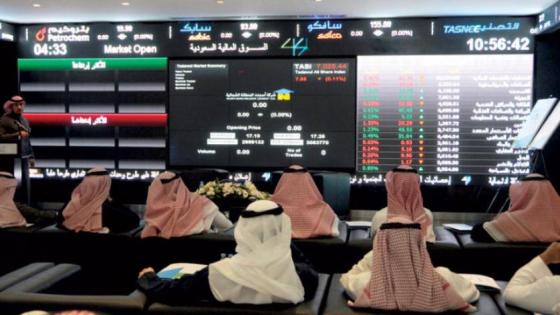 السوق السعودية يواصل الصدارة بدعم قطاع البنوك والطاقة

