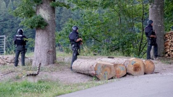 الشرطة الألمانية تبحث عن مسلح في الغابة