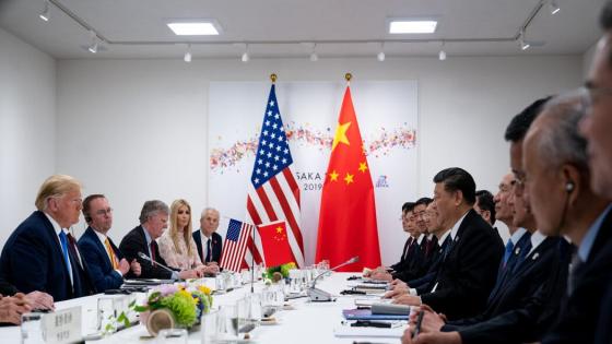 المسؤولون يدفعون العلاقات الأمريكية الصينية إلى نقطة اللاعودة