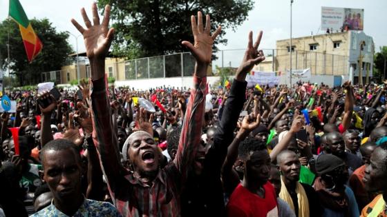 إيكواس تعقد قمة استثنائية حول الأزمة السياسية في مالي