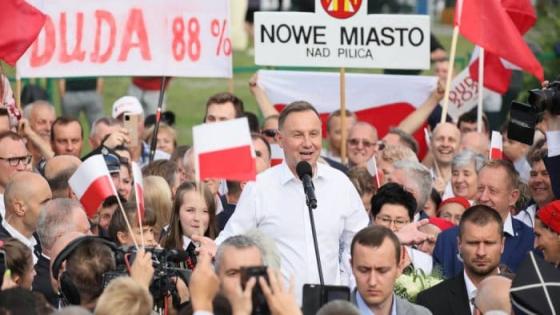 المعارضة ترفض نتائج الانتخابات الرئاسية في بولندا