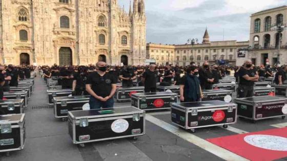 احتجاجات سوداء في إيطاليا بسبب كورونا
