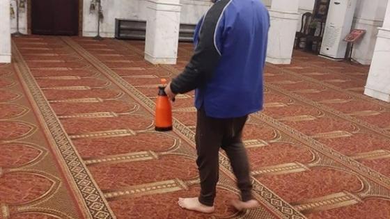 أسباب غلق المساجد في مصر وترك المواصلات العامة