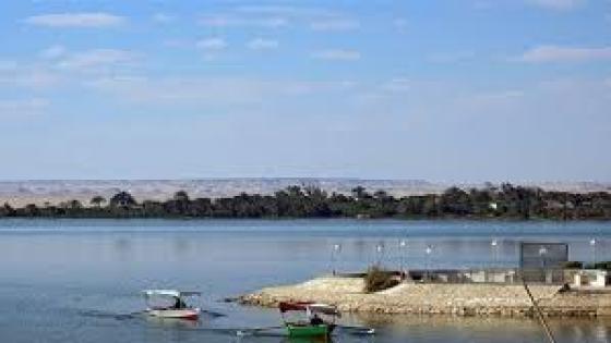 مشروع لاستخراج الاملاح ببحيرة قارون
