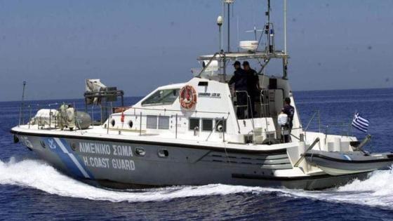 اليونان تعتدي على مهاجرين غير شرعيين وتلقيهم في البحر