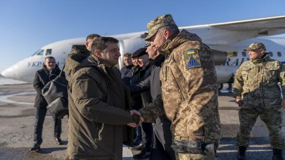 زيلينسكي: نريد أدلة على مزاعم تخطيط روسيا لغزو أوكرانيا