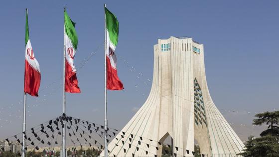 إيران تهدد بايدن في حال عدم رفع العقوبات عنها