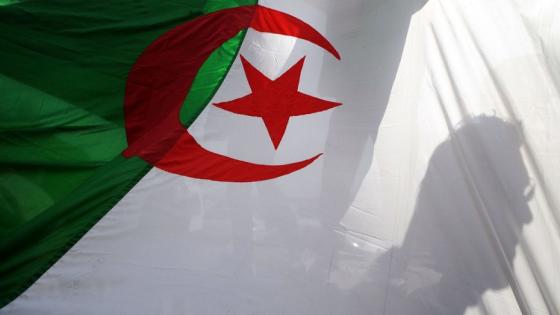 «العمال الجزائري» يدرس الدفع بمرشح للرئاسة