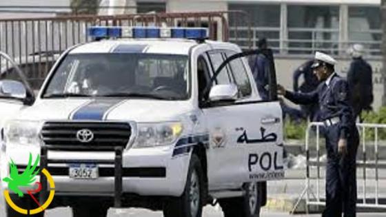 عارية فى شوارع البحرين