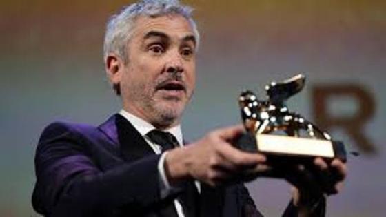 ألفونسو موارن يفوز بجائزة رابطة المخرجين الأمريكيين