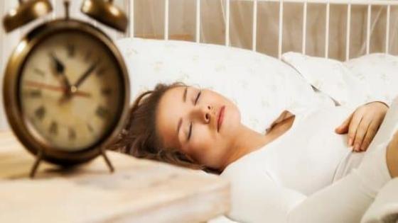 فوائد النوم المبكر على الجسم