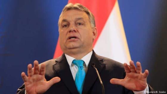 “اترك أطفالنا وشأنهم” رئيس الوزراء المجري يخبر ناشر كتاب LGBT